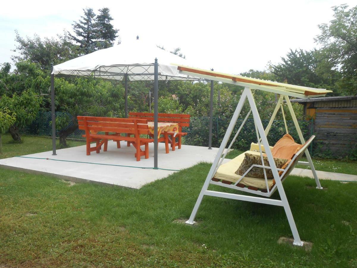 BalatonfůzfőNora Apartman公寓 外观 照片