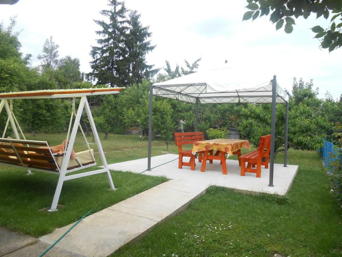 BalatonfůzfőNora Apartman公寓 外观 照片