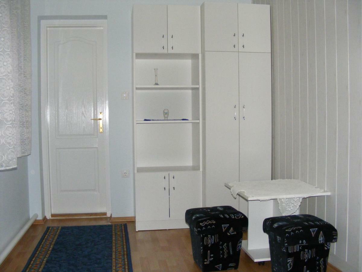 BalatonfůzfőNora Apartman公寓 外观 照片